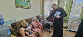 В центр «Семья» Калачевской епархии переданы иллюстрированные Евангелия для детей